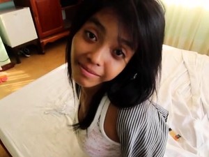Perempuan Asia, Sudut gambar, Buah dada kecil, Gadis Thailand