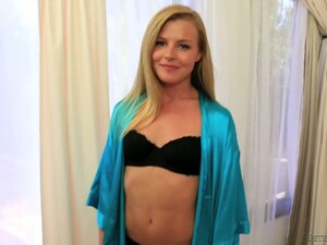 Blonde With Hell Working Mouth Nicole Clitman Gives Blowjob On A Pov Camera