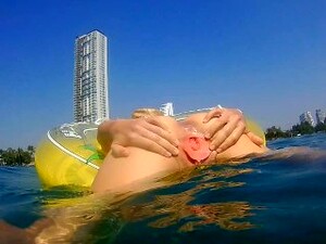 Underwater PUSSY PLAY At Public Beach # FUN From Risky Public Exhibitionism