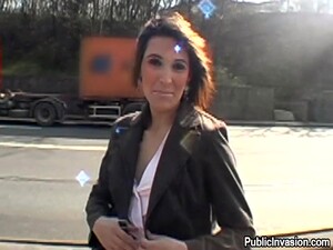 Lust In The Highway With A Dazzling Amateur Babe In Public POV Vid
