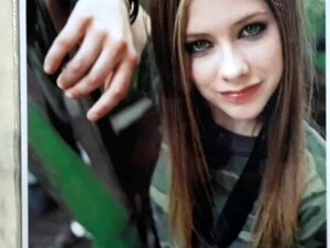 Cum To My Princess Avril Lavigne #12